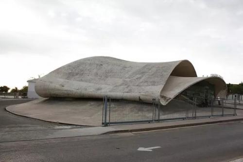 ***的候車亭設(shè)計值得分享國外候車亭設(shè)計賞析二