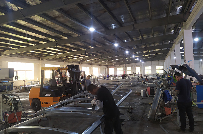 節(jié)后萬城公交候車亭生產制造工作持續(xù)開展