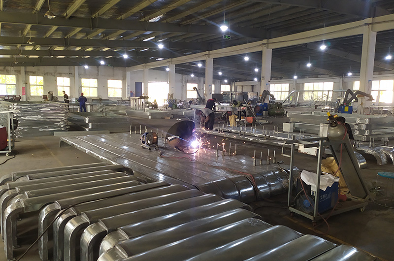 節(jié)后萬城公交候車亭生產制造工作持續(xù)開展